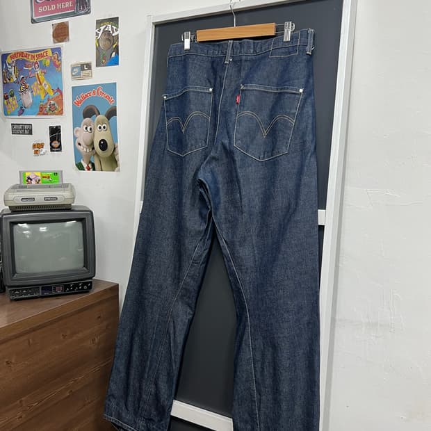 Levis 리바이스 엔지니어드 진 와이드핏 생지 데님 팬츠