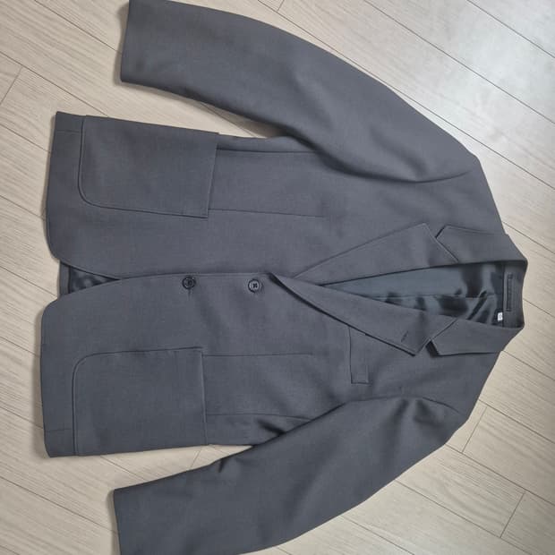 유니클로U 테일러드 자켓 M사이즈