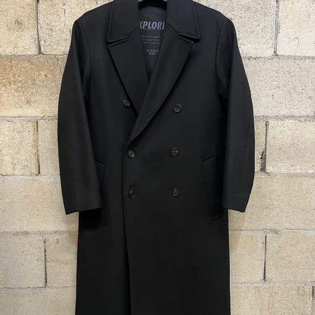 인사일런스 더블 브레스티드 코트