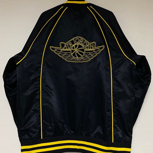 NIKE AIR JORDAN JUMPER