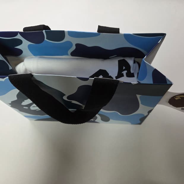 베이프 컬러지 티셔츠 화이트 S(미착용 새상품)