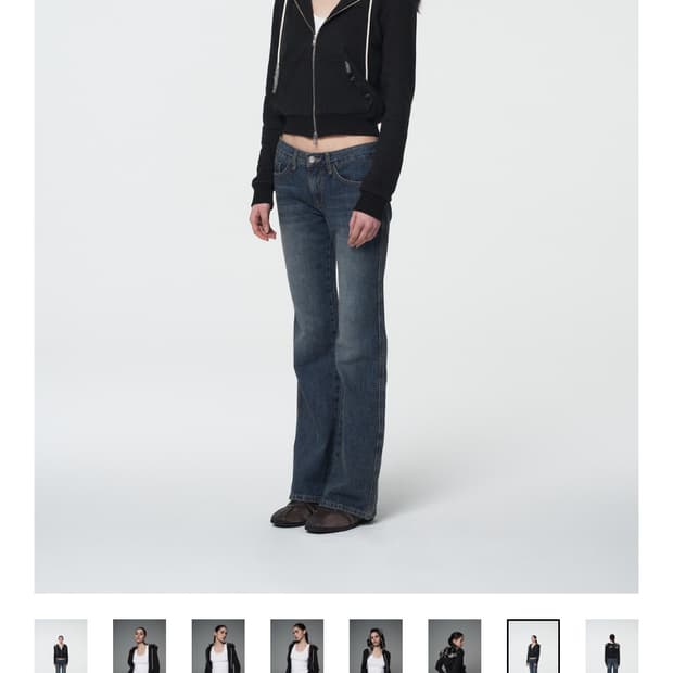 Wolf fur hooded zip-up Black