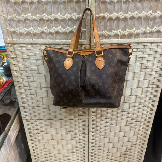 정품 루이비통 팔레모 2way백 팝니다