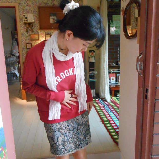 브라이트 레드 맨투맨