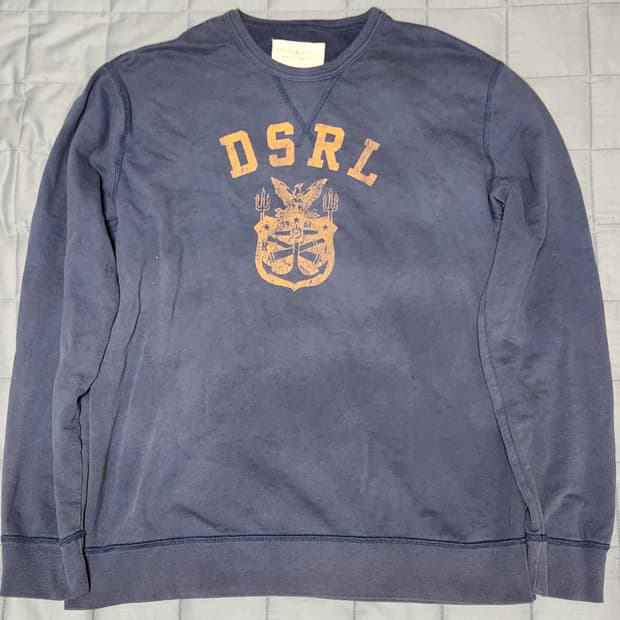 DSRL 그래픽 롱 슬리브