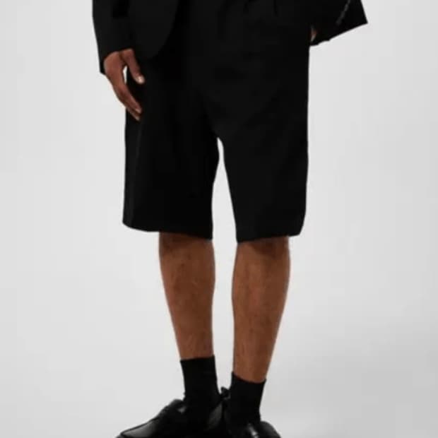 자크뮈스 르 쇼츠 론드 까레 블랙 반바지 Jacquemus 