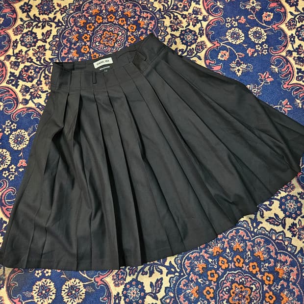제네럴아이디어 25ss 파인 플리츠 미디 스커트 XLsize