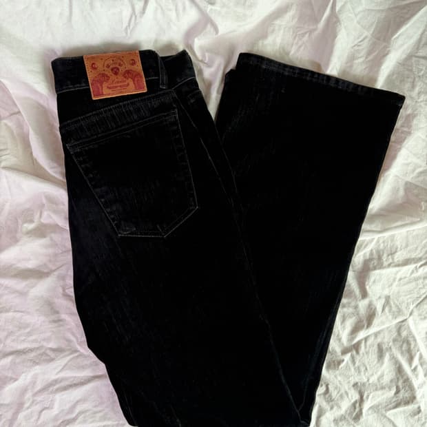 엘무드 슬래시 플레어 데님 벨벳틴 블랙 / 44 / lmood