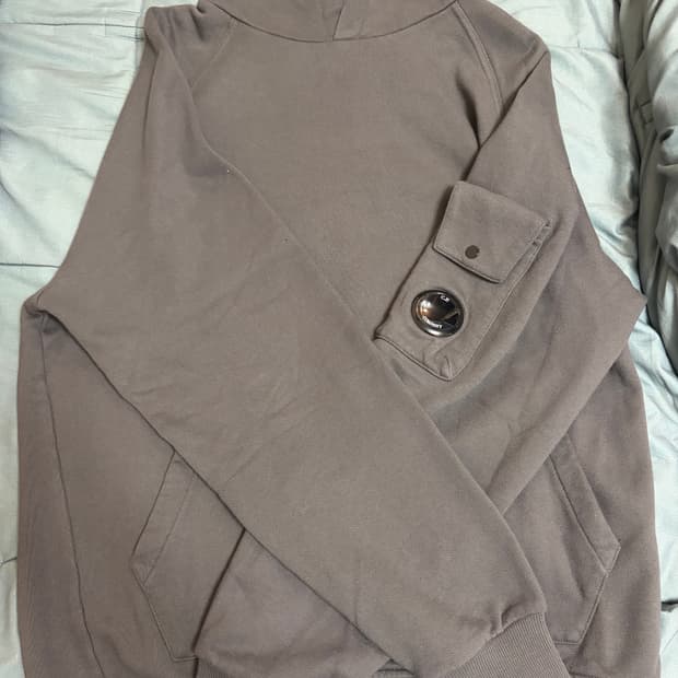 CP컴퍼니 후드티 판매합니다 M 