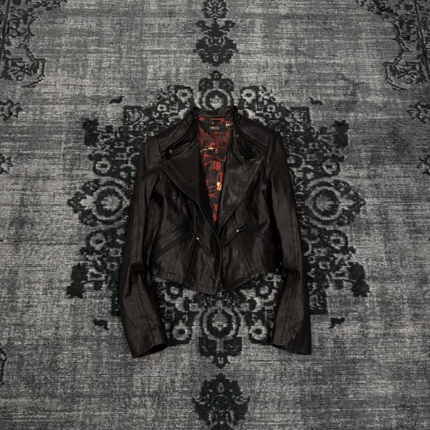 Unknown extra sleeve sheep skin rider ja