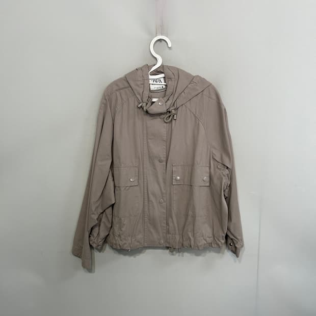 자라 여성 바람막이 M