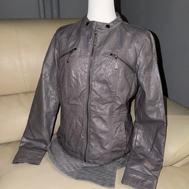 neck snap detail leather jacket