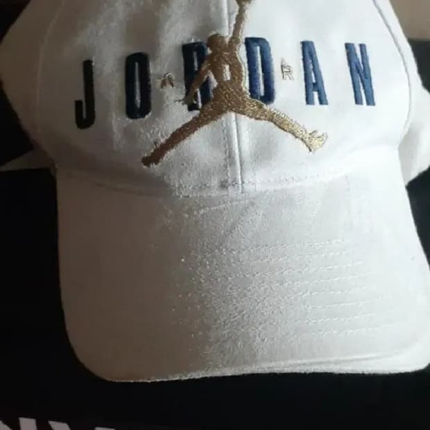 나이키 90s 조던 점프맨 자수 볼캡 
