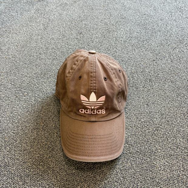 17. 아디다스 빈티지 볼캡