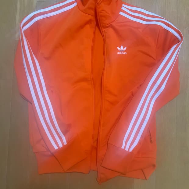 아디다스 트랙탑