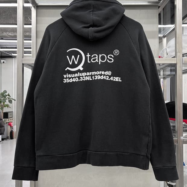 더블탭스 OG 백로고 스웻 후디 블랙