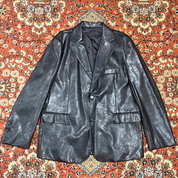 [착용샷] ROA 페이크 레더 가죽 블레이저 블랙 Free