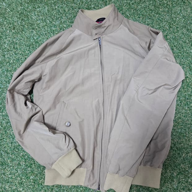 바라쿠타 g9 42사이즈