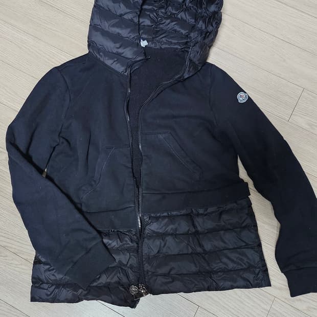 몽클레어 여성 다운충전 후드집업 자켓 L