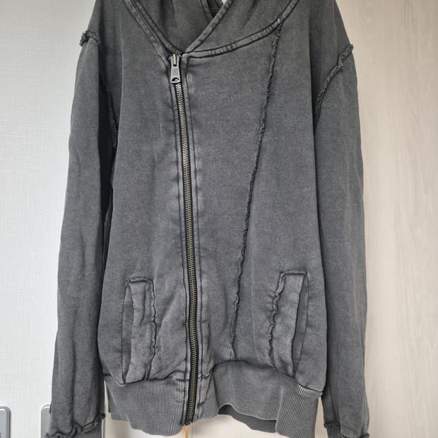 캐빈클라인 사선 데미지 워싱 후드집업