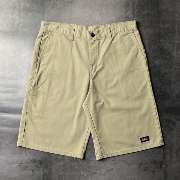 DICKIES 디키즈 베이지 유틸리티 워크 하프팬츠 A01161
