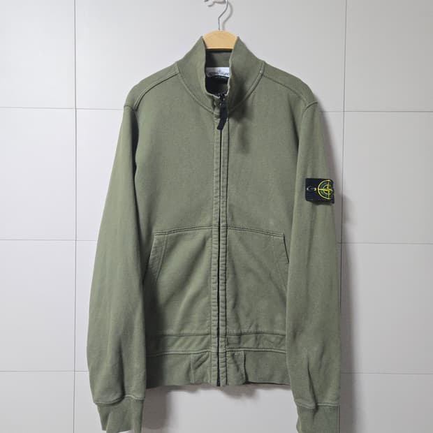 스톤아일랜드 올리브 집업 M