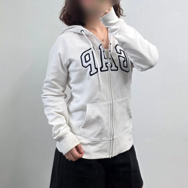 [프립]갭 로고 후드 집업 화이트
