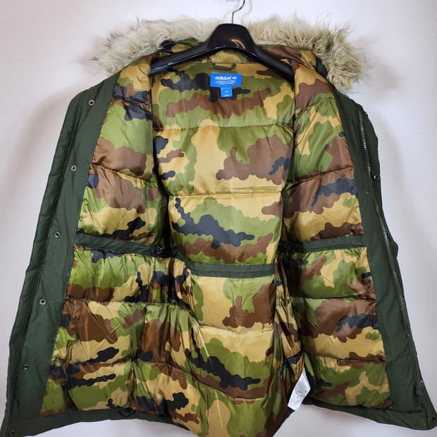 아디다스 카모 다운패딩 파카 95 M 새제품급