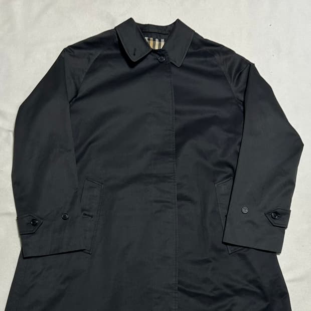 버버리 블랙 트렌치 코트