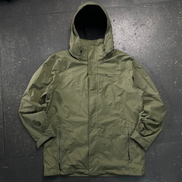 105 콜럼비아 옴니테크 바람막이 