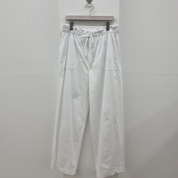 DKNY 디케이앤와이