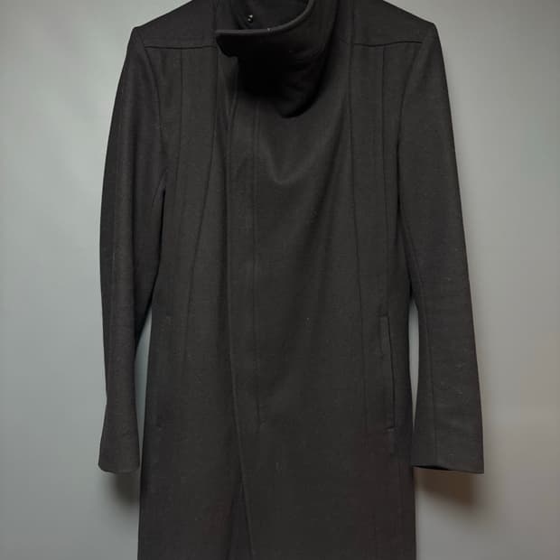 schlussel high neck coat