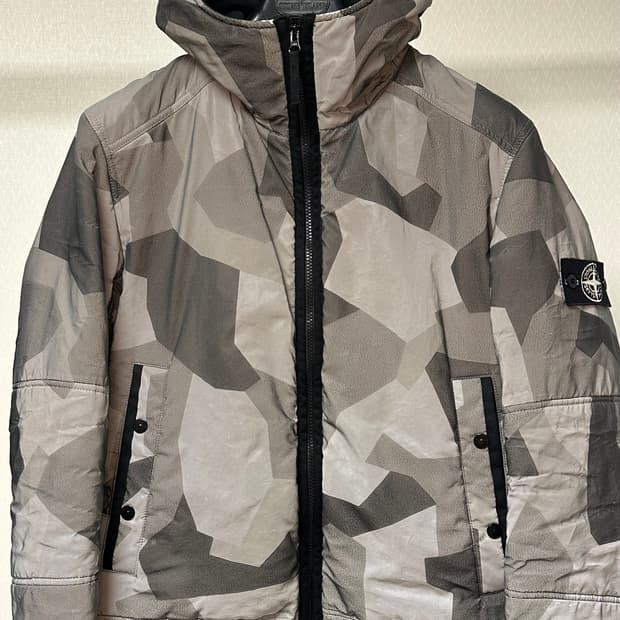 스톤아일랜드 30주년 카모플라쥬 리플렉티브 L(105) 국내판