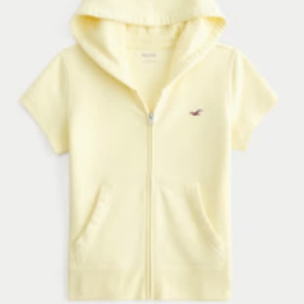Feel Good Short-Sleeve Zip-Up Hoodie