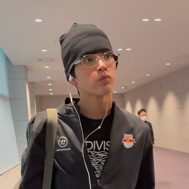 [건호 착용] 퍼블릭비컨 안경 SODA C3