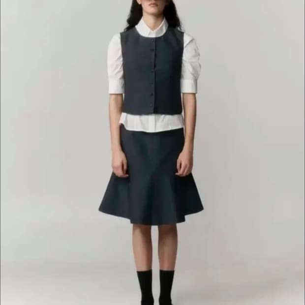 버뮬라 스트라이프 버튼 베스트 