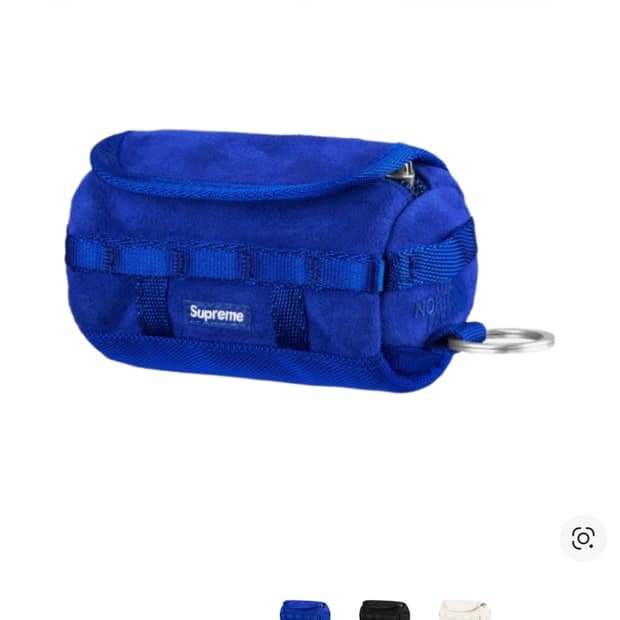 슈프림 노스페이스 스웨이드 키체인 블루