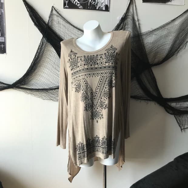 Oriental mood beads detail longsleeve  
