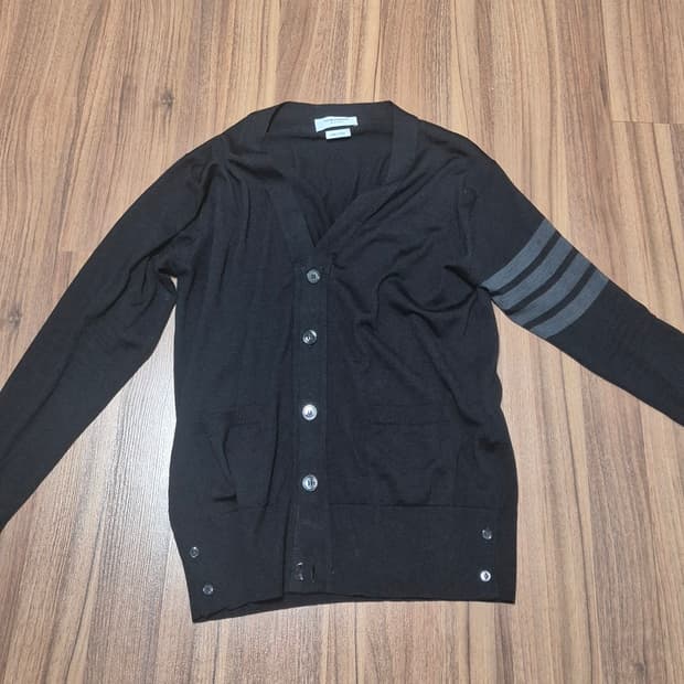 톰브라운 블랙 울가디건