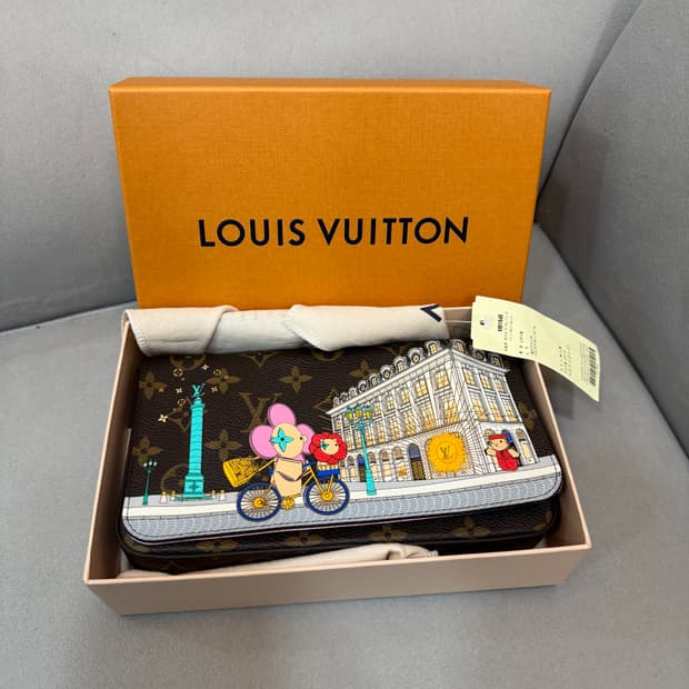 새상품 루이비통 비비엔 모노그램 펠리시 포쉐트 크로스백 