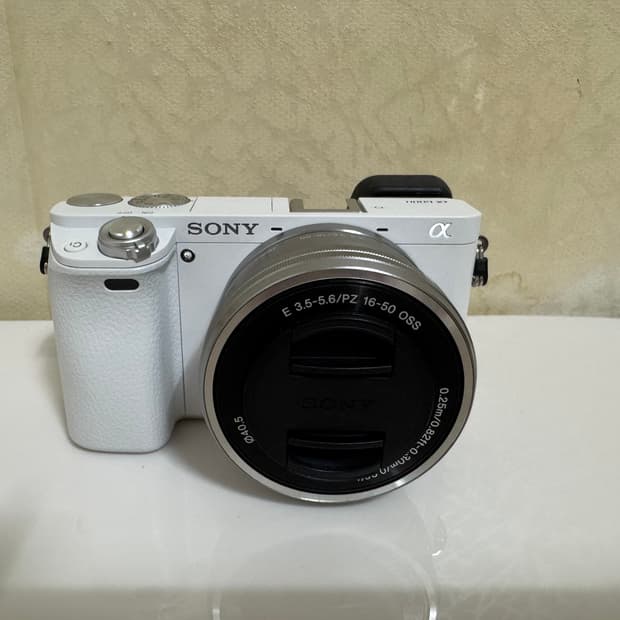 [새상품급] 소니 미러리스 A6000