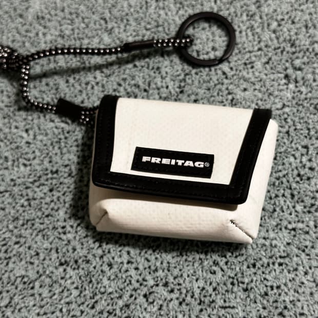 새제품 프라이탁 올흰 미니 메신저 키링/에어팟 파우치키링