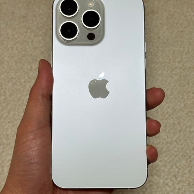 아이폰 15 프로 맥스 화이트티타늄 512기가