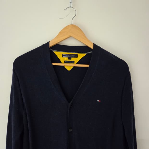 타미힐피거 프리미엄 울 네이비 가디건(100사이즈)