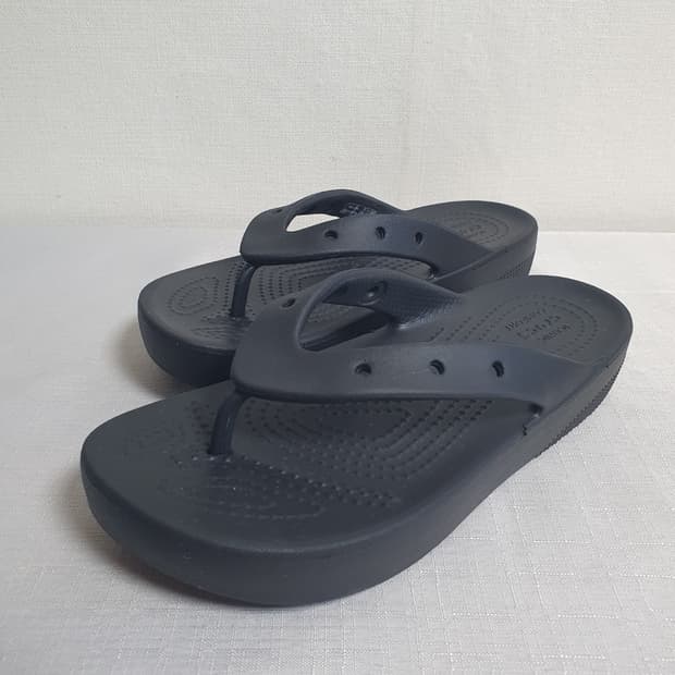 220mm 크록스 클래식 플랫폼 플립 블랙