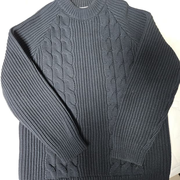 cos코스 꽈배기 니트 스웨터 네이비