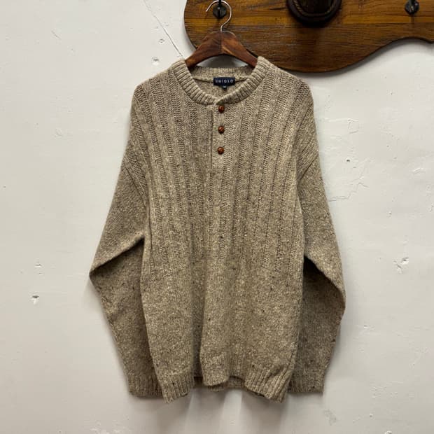 Old UNIQLO Wool Blend Henley Neck Knit