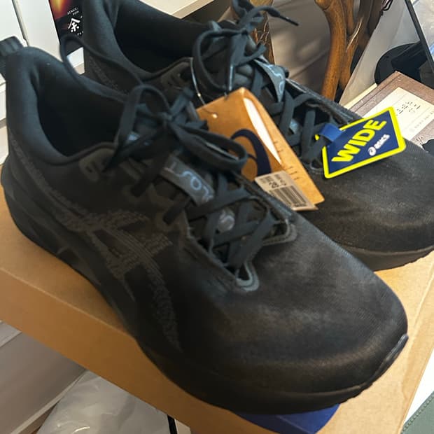 아식스 노바블라스트5 2e 280 개봉새제품