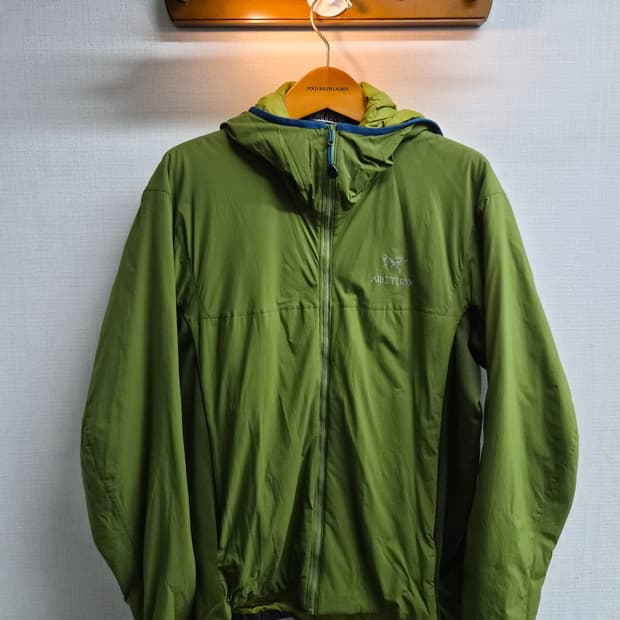 L) 아크테릭스 아톰 LT 점퍼 팝니다