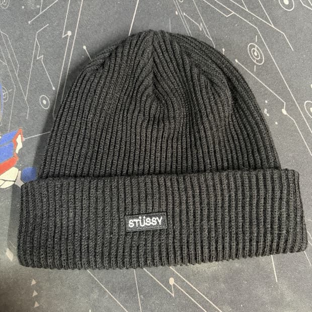 스투시 스몰 패치 와치캡 비니